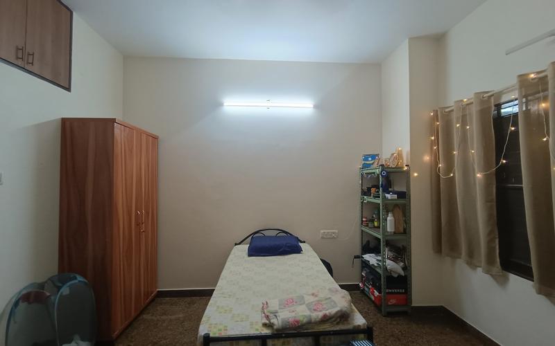 Male flatmate required in 3BHK  apartment  in Ejipura