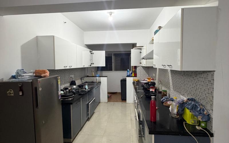 Female flatmate required in 3BHK  apartment  in Electronic-City