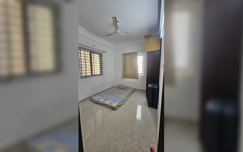 2  flatmates required in 2BHK  apartment  in Electronic-City