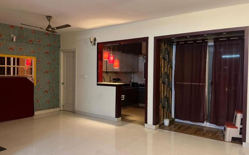 Room in 3BHK apartment  available in Sarjapur