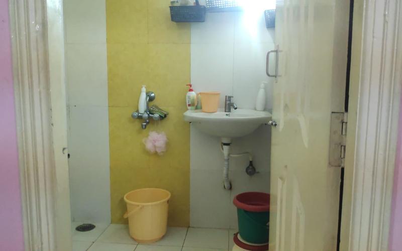 Female flatmate required in 2BHK  apartment  in Banjara-Hills