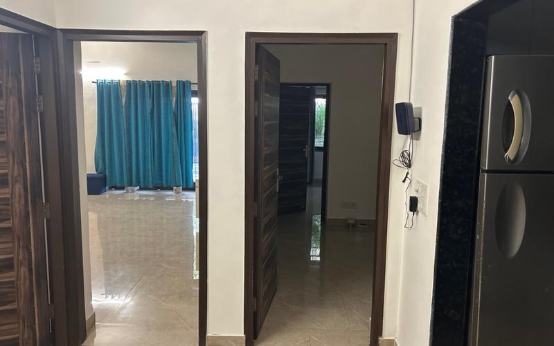 Flatmate required in 3BHK  apartment  in Malviya-Nagar