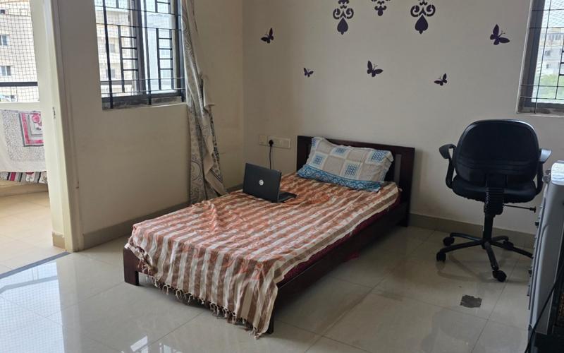 Female flatmate required in 3BHK  apartment  in Marathahalli