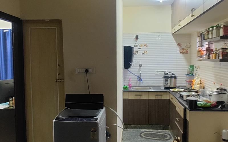 Room in 2BHK flat  available in Agara-Village-1st-Sector-HSR-Layout