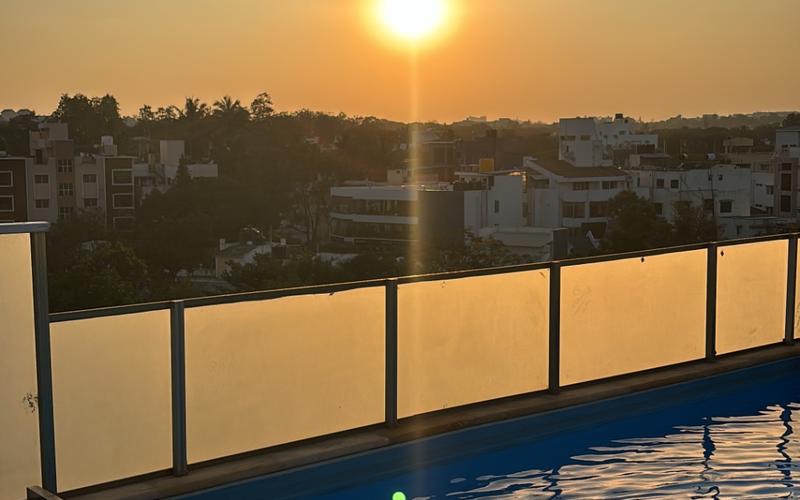 Female flatmate required in 3BHK  apartment  in Koramangala-1st-Block-HSR-Layout-5th-Sector