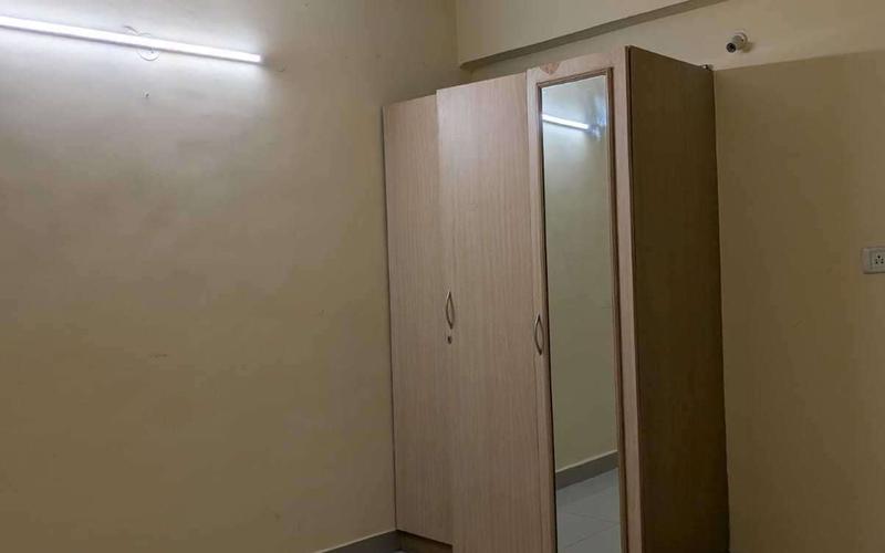 Male flatmate required in 3BHK  flat  in Brookefield