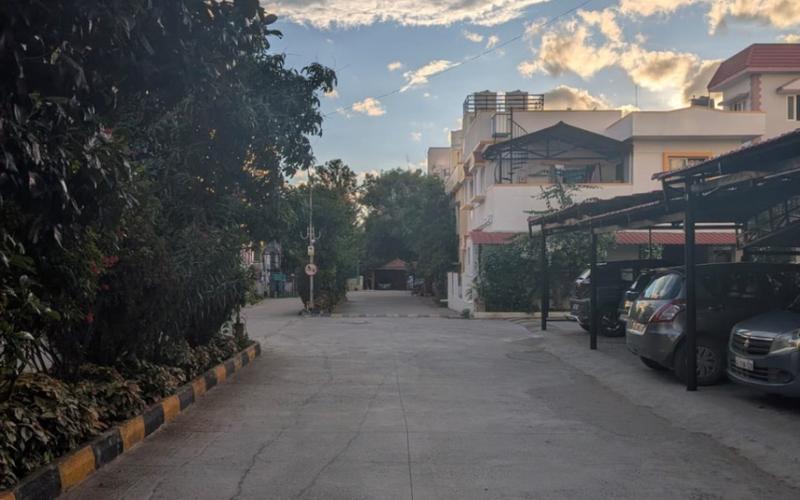 Room in 4BHK Villa in a peaceful gated community available in Kasavanahalli