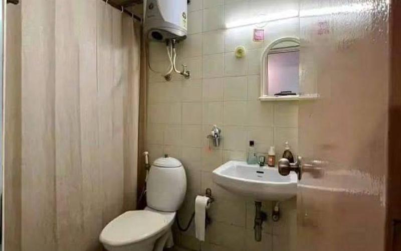 Male flatmate required in 3BHK  flat  in RBI-Layout-JP-Nagar-7th-Phase-J.-P.-Nagar