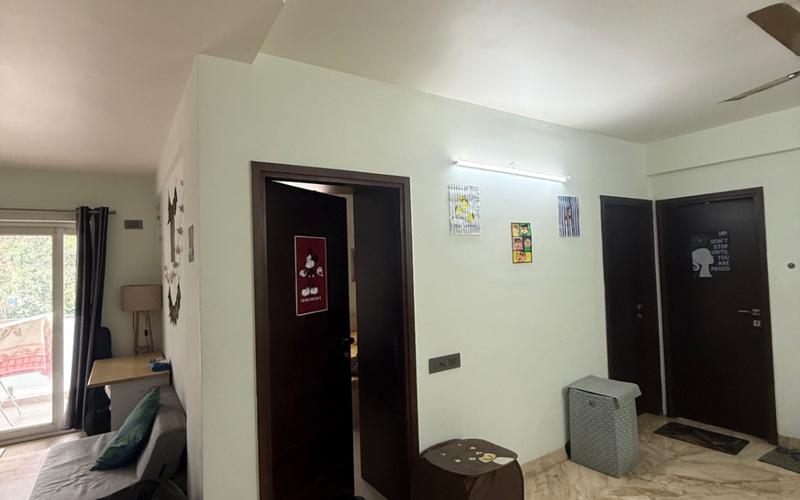 Room in 3BHK apartment  available in Haralur