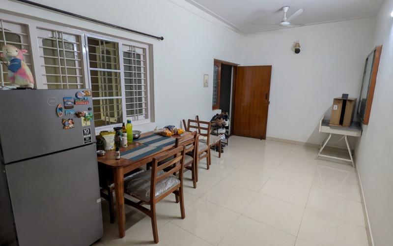 Male flatmate required in 3BHK  apartment  in Indiranagar