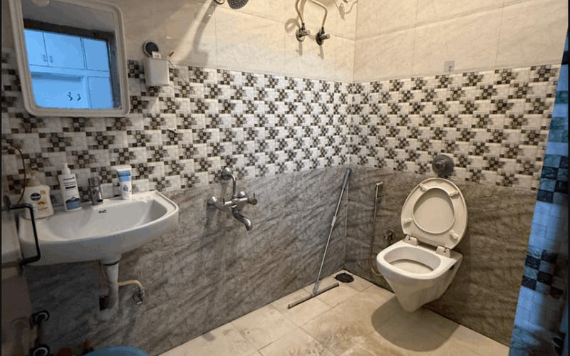 Male flatmate required in 2BHK  flat  in B-Narayanapura-Mahadevapura