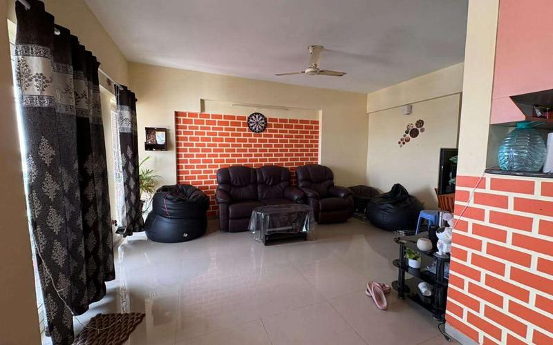 Female flatmate required in 3BHK  apartment  in HSR-Layout
