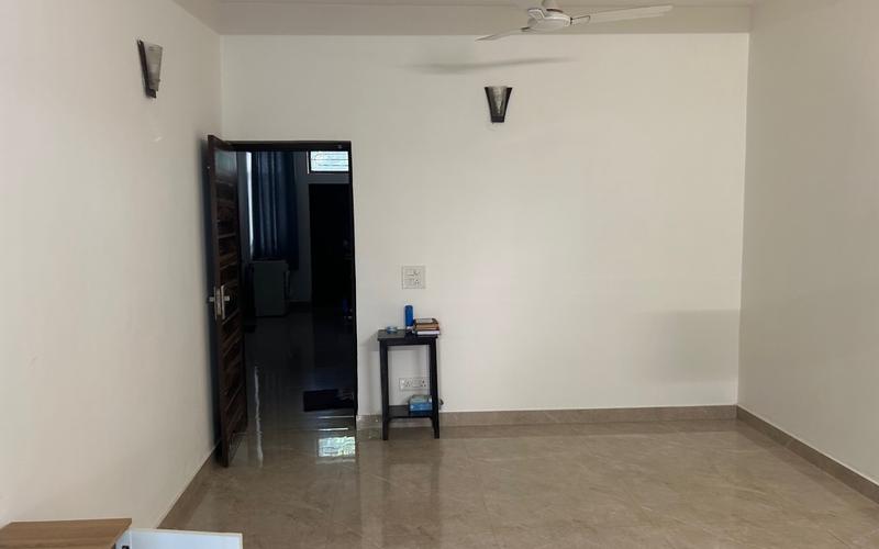 Flatmate required in 3BHK  apartment  in Malviya-Nagar