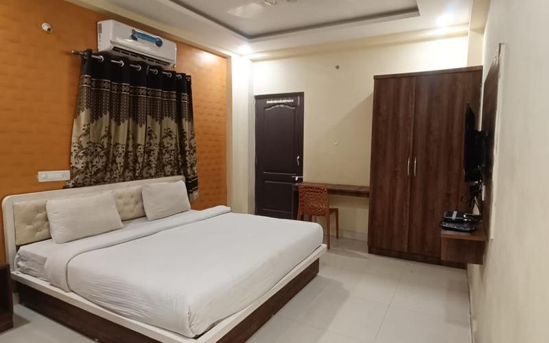  Coliving in Hafeezpet
