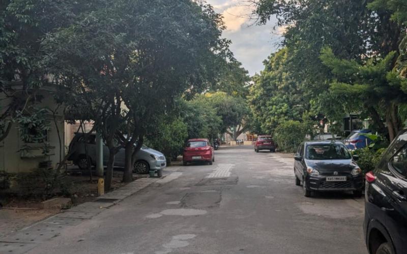 Room in 4BHK Villa in a peaceful gated community available in Kasavanahalli