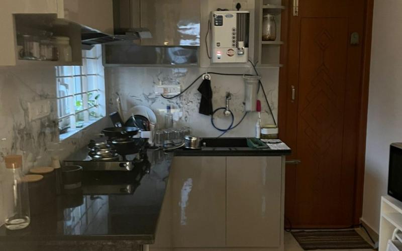 Looking for a female tenant for a fully furnished 1-BHK in Indiranagar.