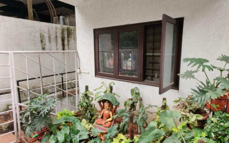 Room in 4BHK independent house available in C-V-Raman-Nagar