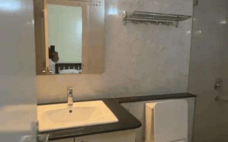 Female flatmate required in 2BHK  flat  in Nayanda-Halli