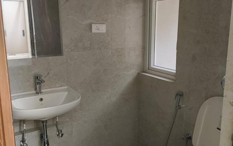 Female flatmate required in 3BHK  flat  in Kokapet