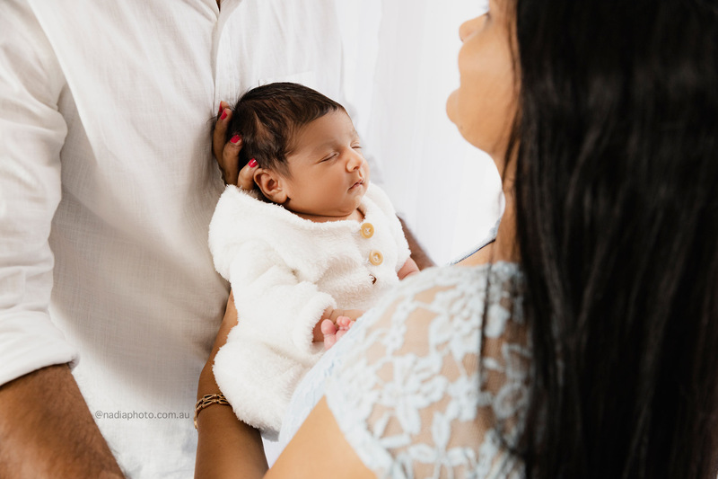 newborn photographer brisbane by Nadia Photo