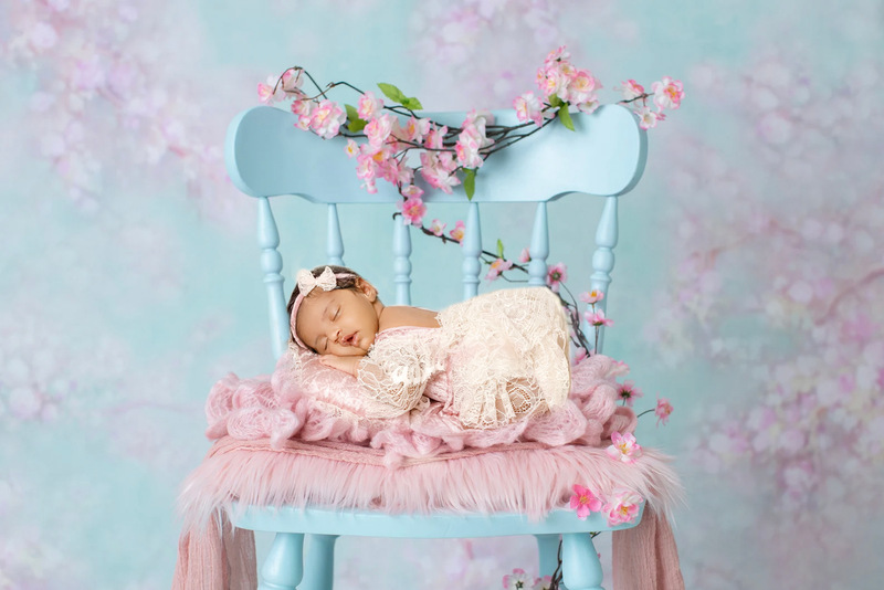 newborn photographer brisbane by Nadia Photo