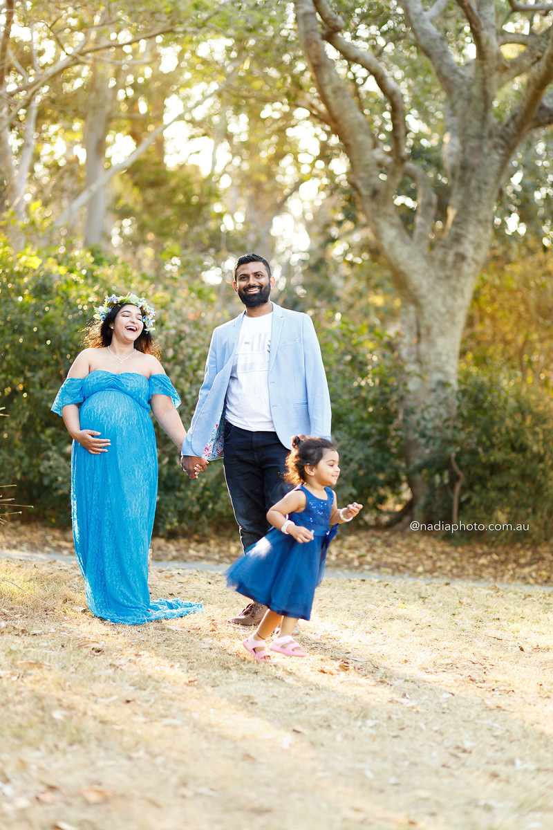 maternity photographer brisbane by Nadia Photo