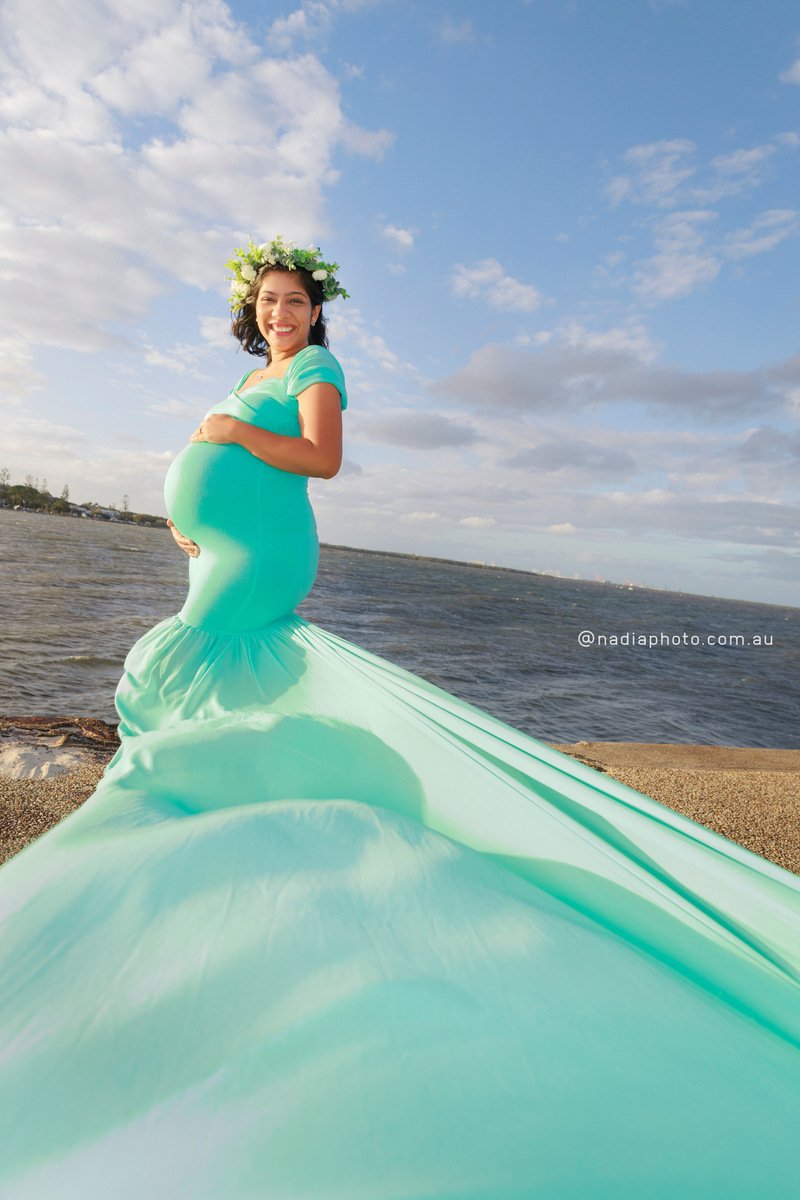 maternity photographer brisbane by Nadia Photo