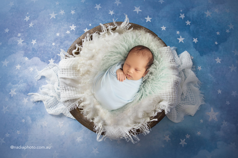 newborn photographer brisbane by Nadia Photo