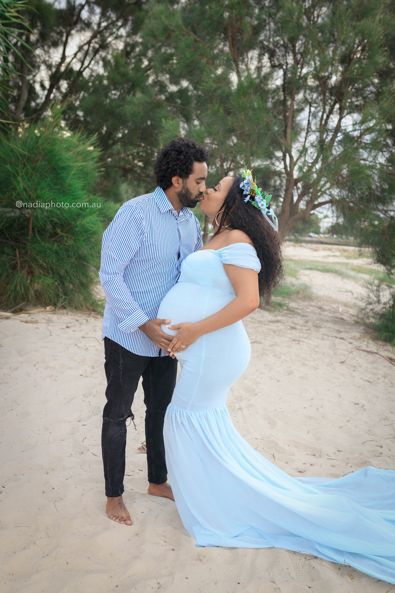 maternity photographer brisbane by Nadia Photo