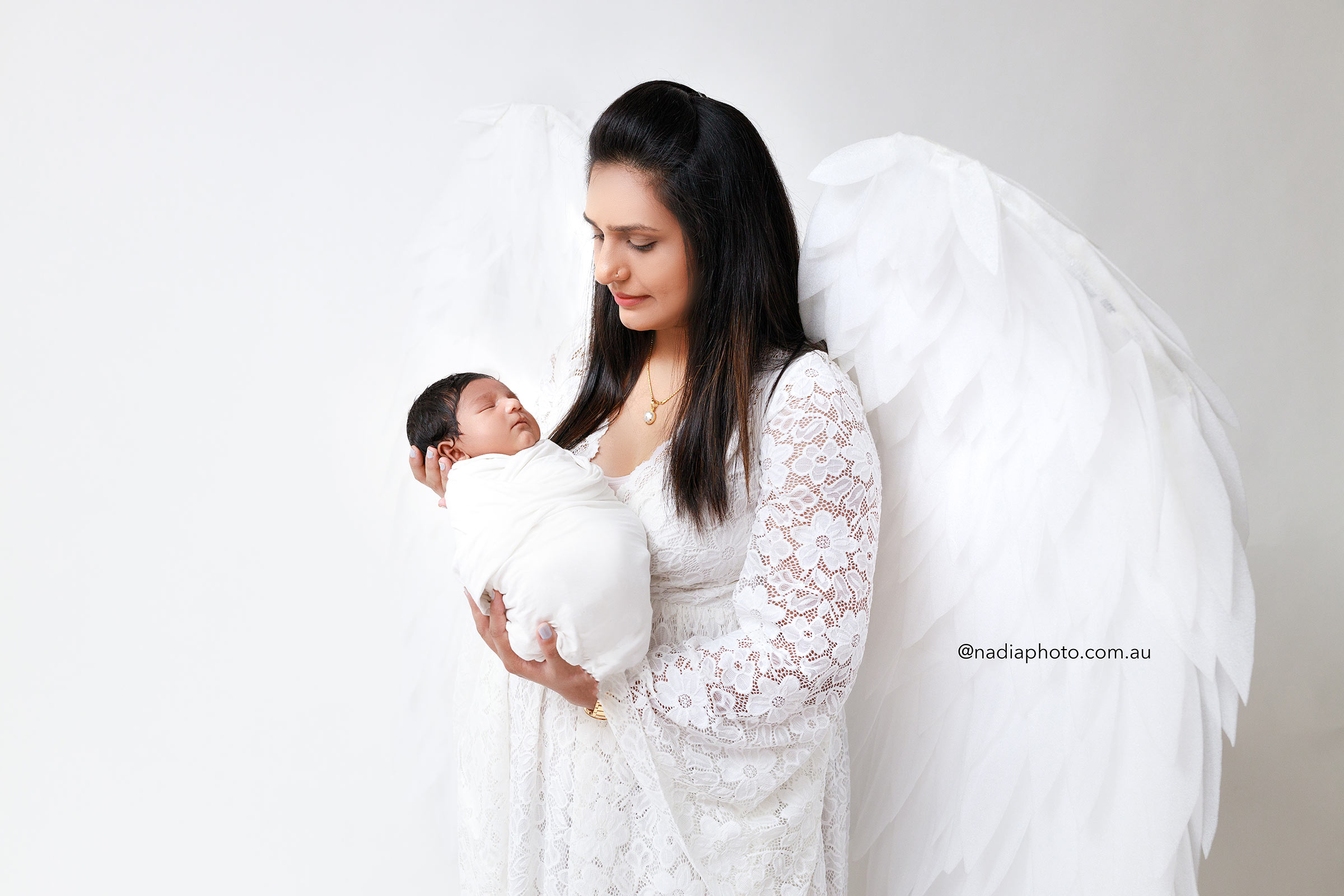 Newborn Photoshoot with Family in Brisbane