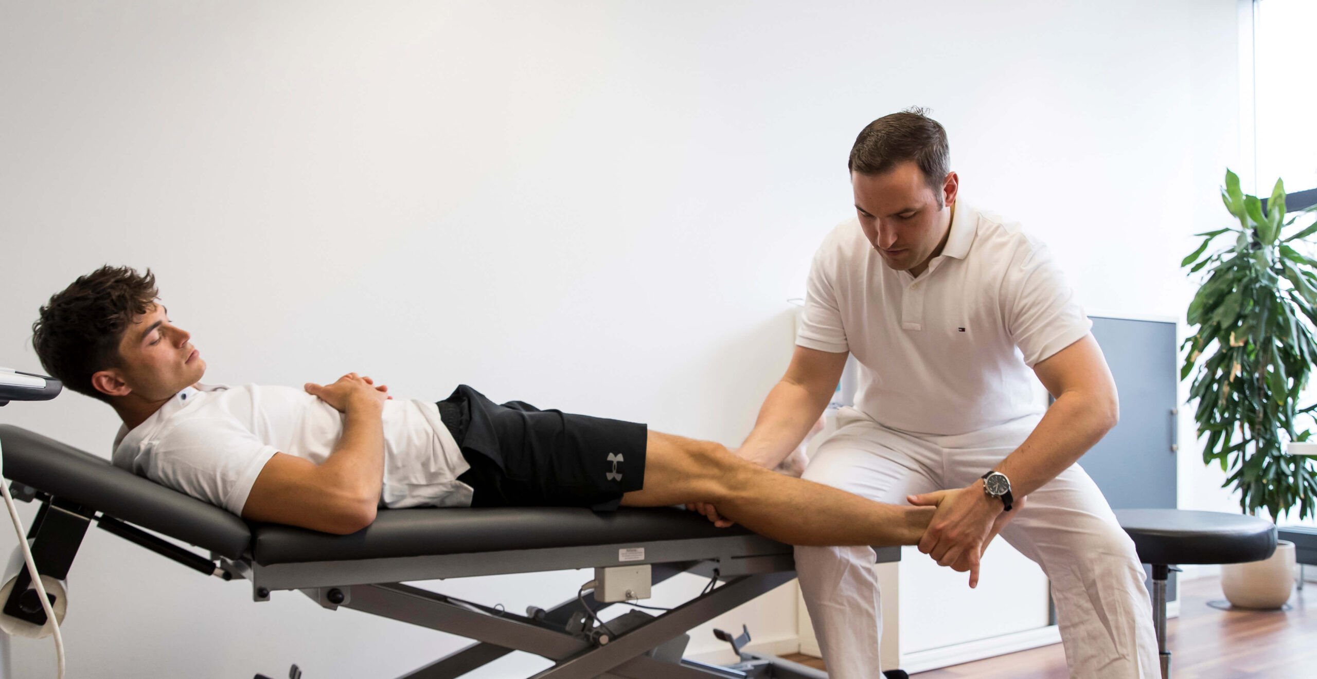 Dr Doyscher Orthopaedie Sportmedizin Sportverletzung Knie Sprunggelenk