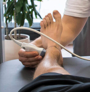 Dr Dyscher Orthopaedie Sportmedizin Ultraschalluntersuchung Sprunggelenkverletzung