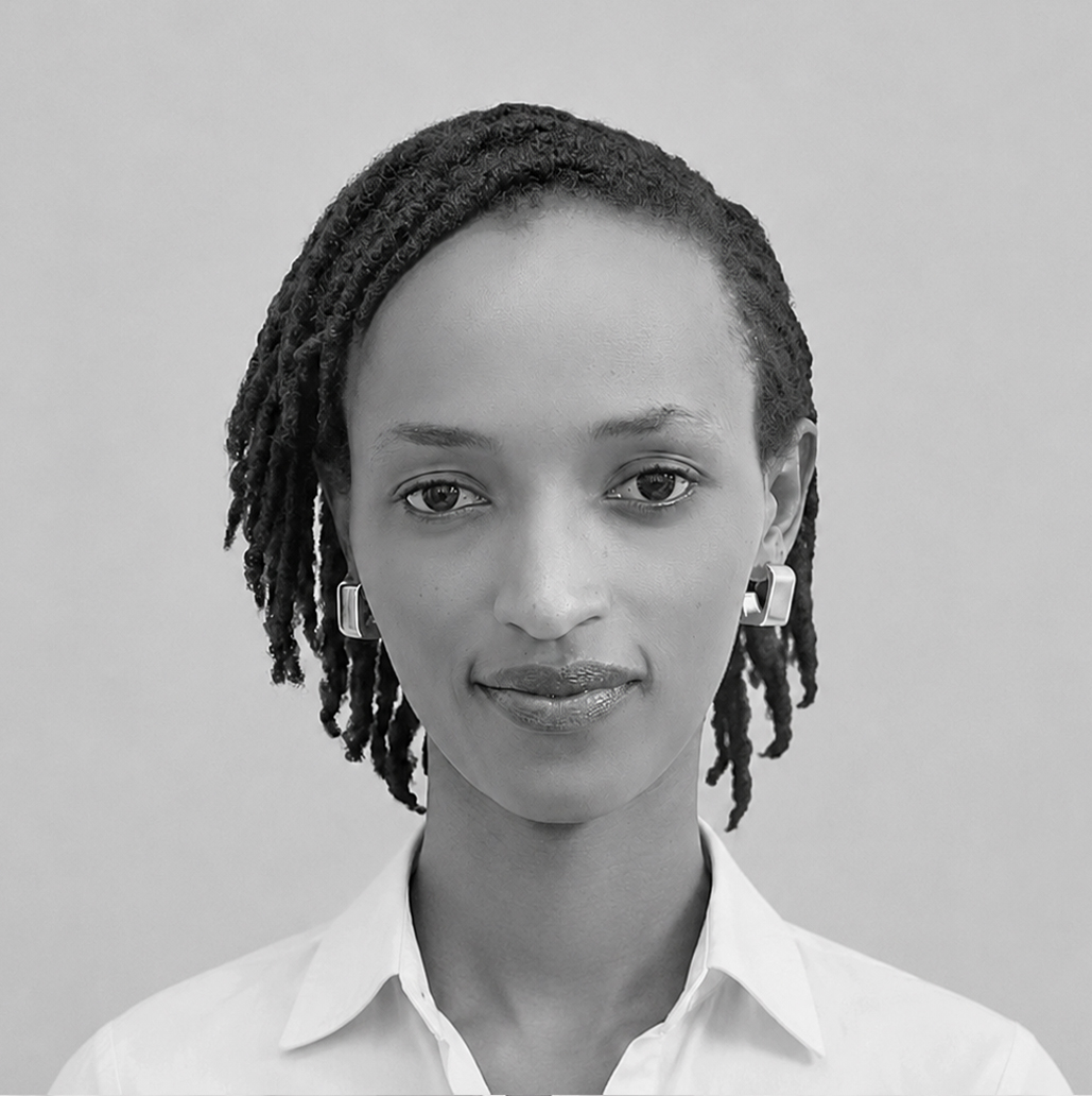 Stessy Faustine Irakoze, Accountant