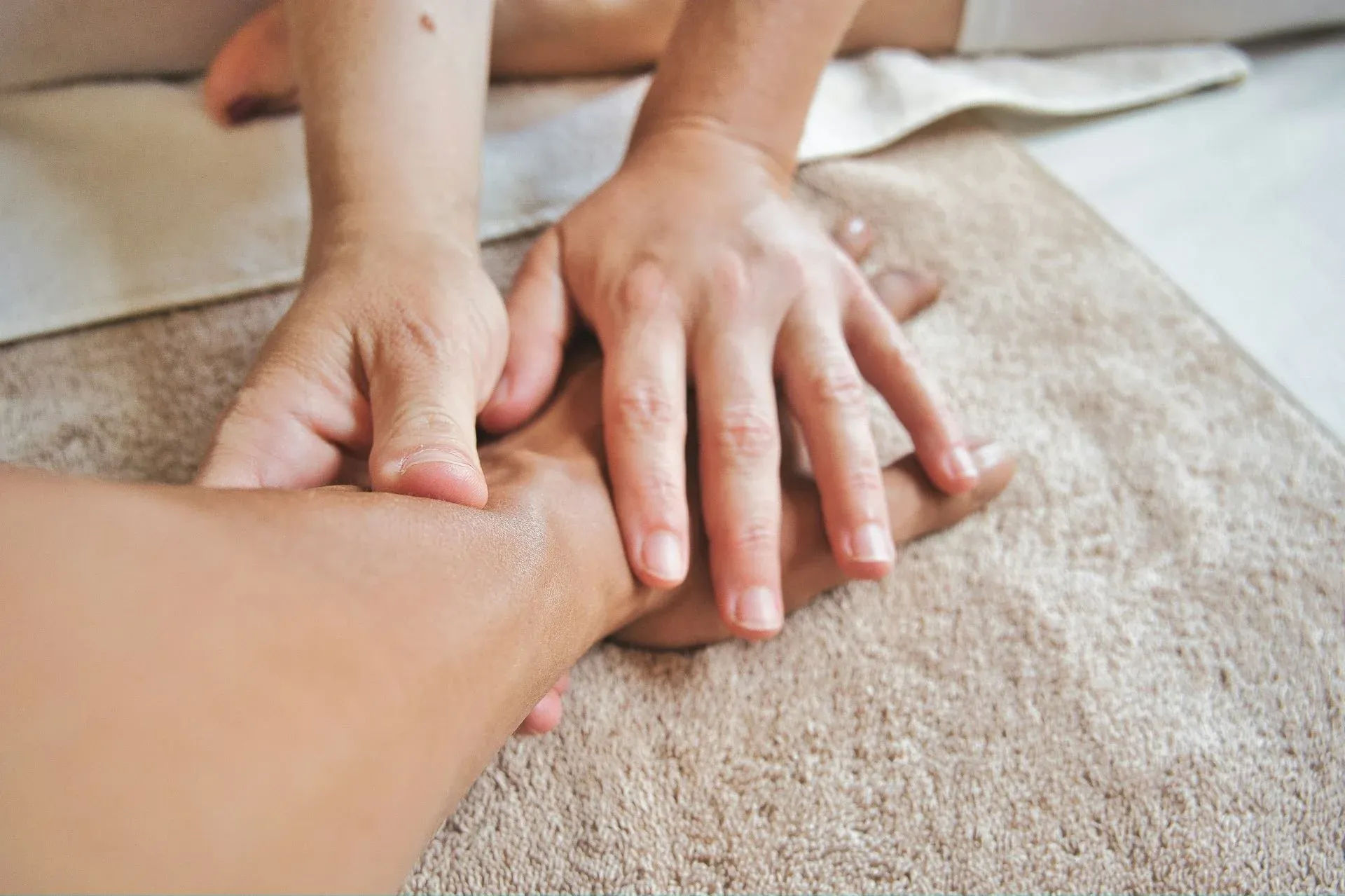 Massage for Trigger Finger: Managing Finger Stiffness Massage for Trigger Finger: Managing Finger Stiffness