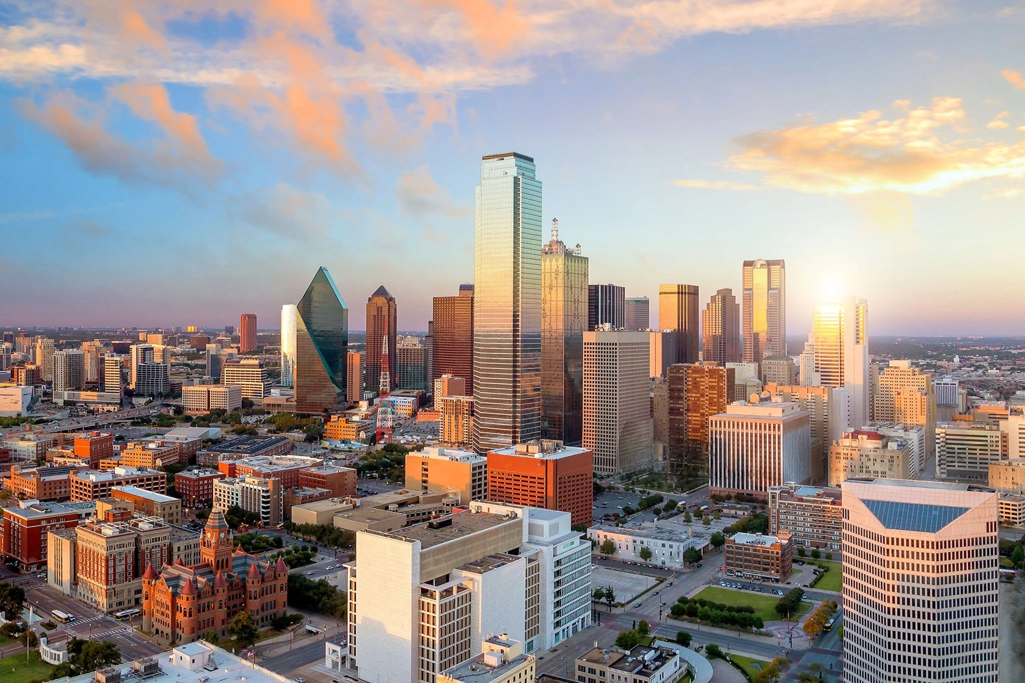 Couples Mobile Massage in Dallas, TX - Relax & Reconnect Anytime, Anywhere — Spa Theory Massage Pricing Mobile Massage in Dallas, TX