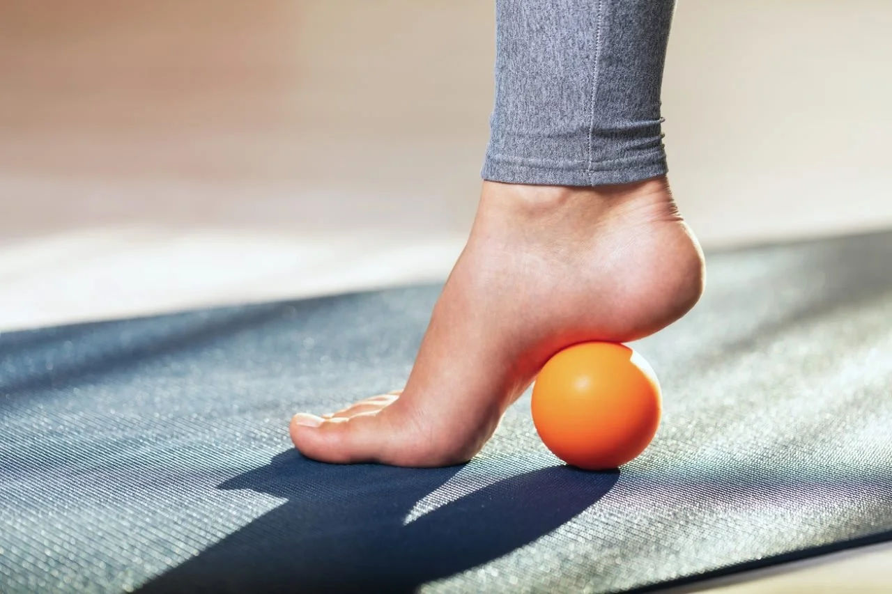 How to Use a Massage Ball - benefitsofusingamassageball