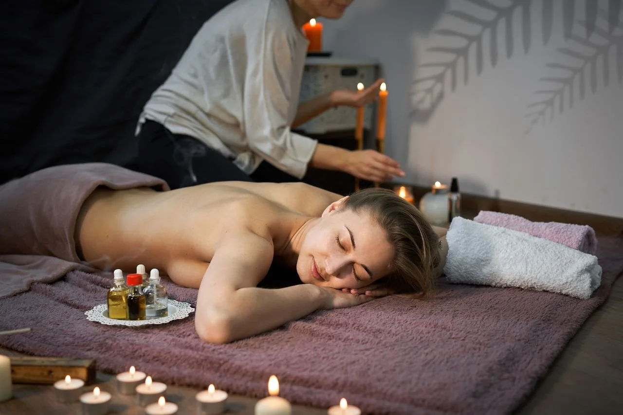 Candle Massage: Everything You Need to Know Candle Massage: Everything You Need to Know - candlemassageeverythingyouneedtoknow 1