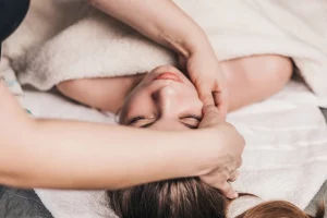 Facial Massage: Techniques and Benefits Facial Massage: Techniques and Benefits - facialmassagetechniquesandbenefits