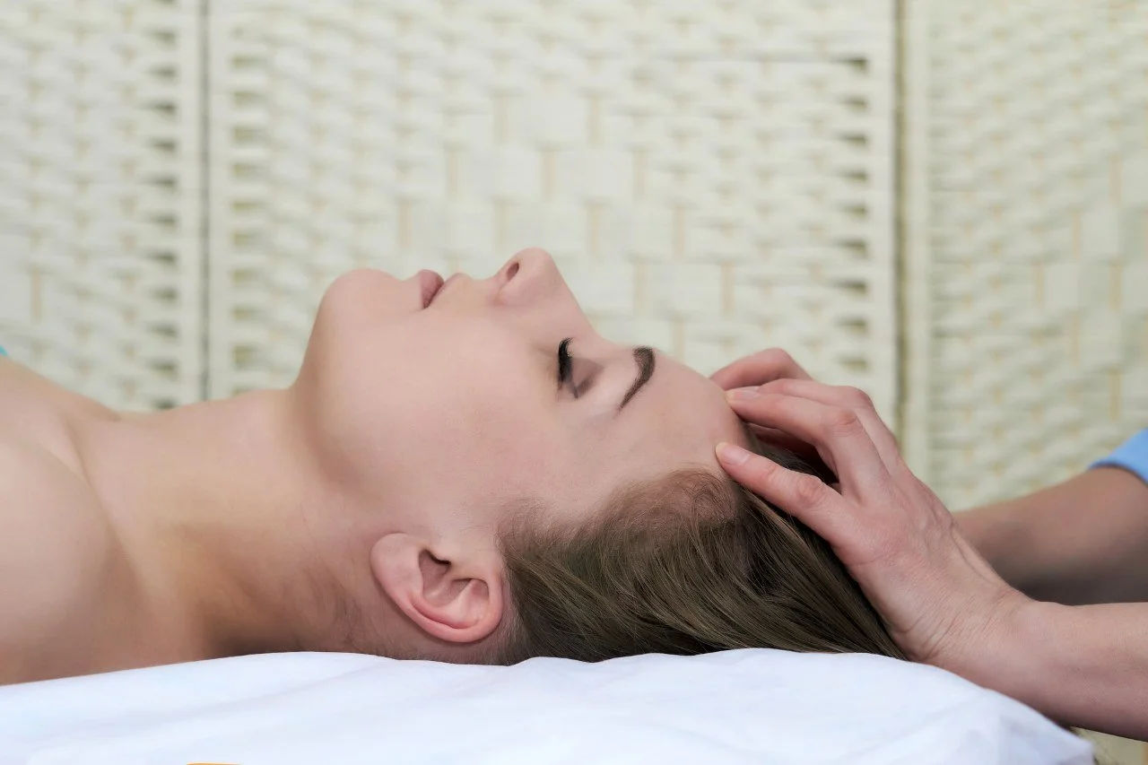 How to Massage Scalp: A Step-by-Step Guide How to Massage Scalp: A Step-by-Step Guide - stepbystepguidetomassagingscalp