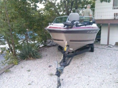1986 Century 2000 18 FT BOAT for sale