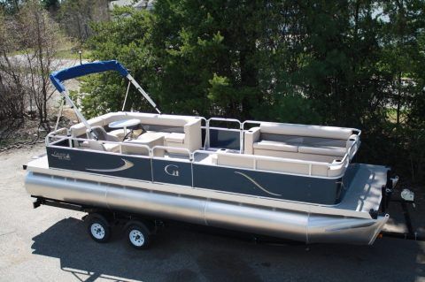 NICE 2018 Grand Island 24 rear Entry cruise for sale