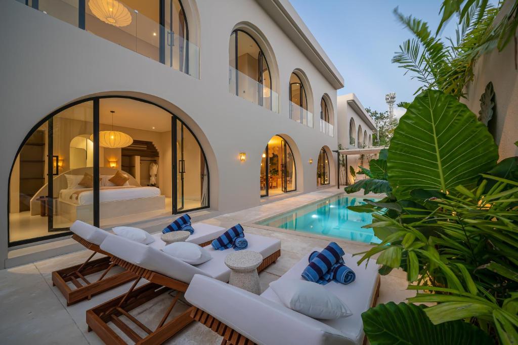 Vacation Vibes Start Here