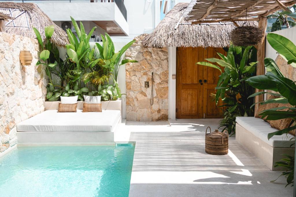 Boutique Charm, Ultimate Relaxation