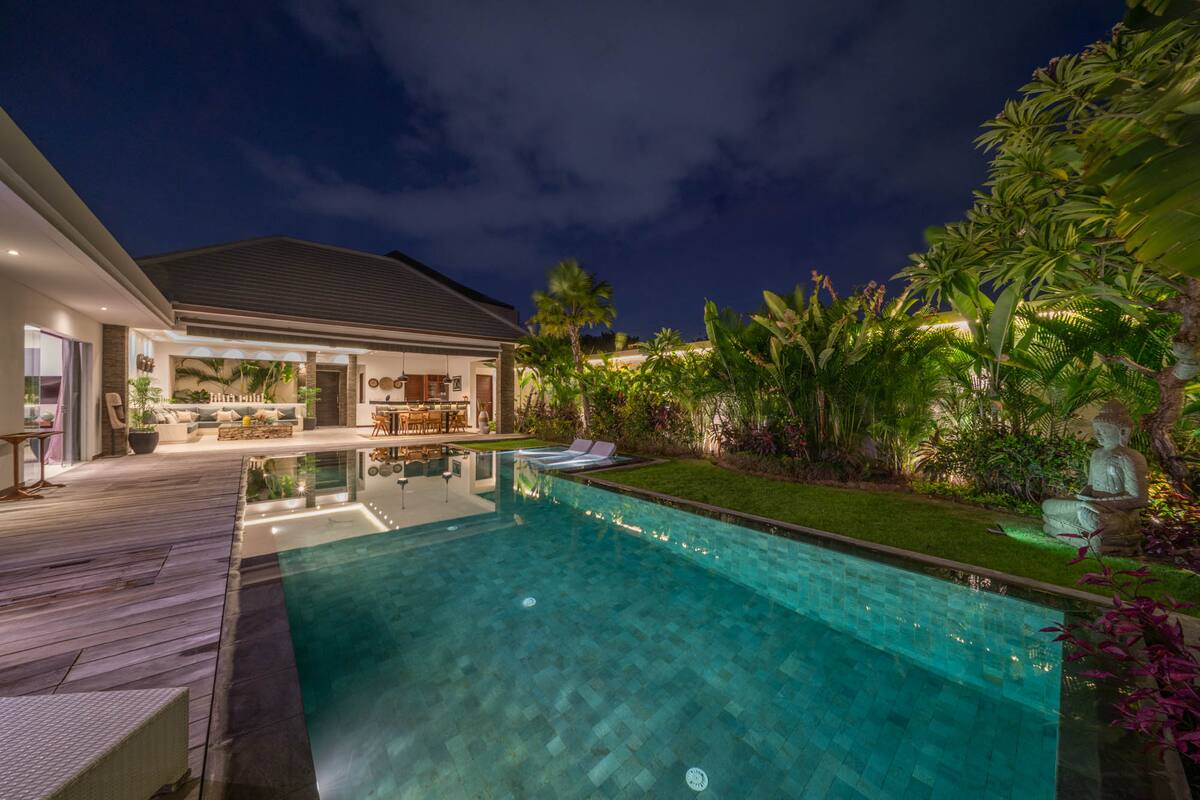 The Perfect Pool Getaway