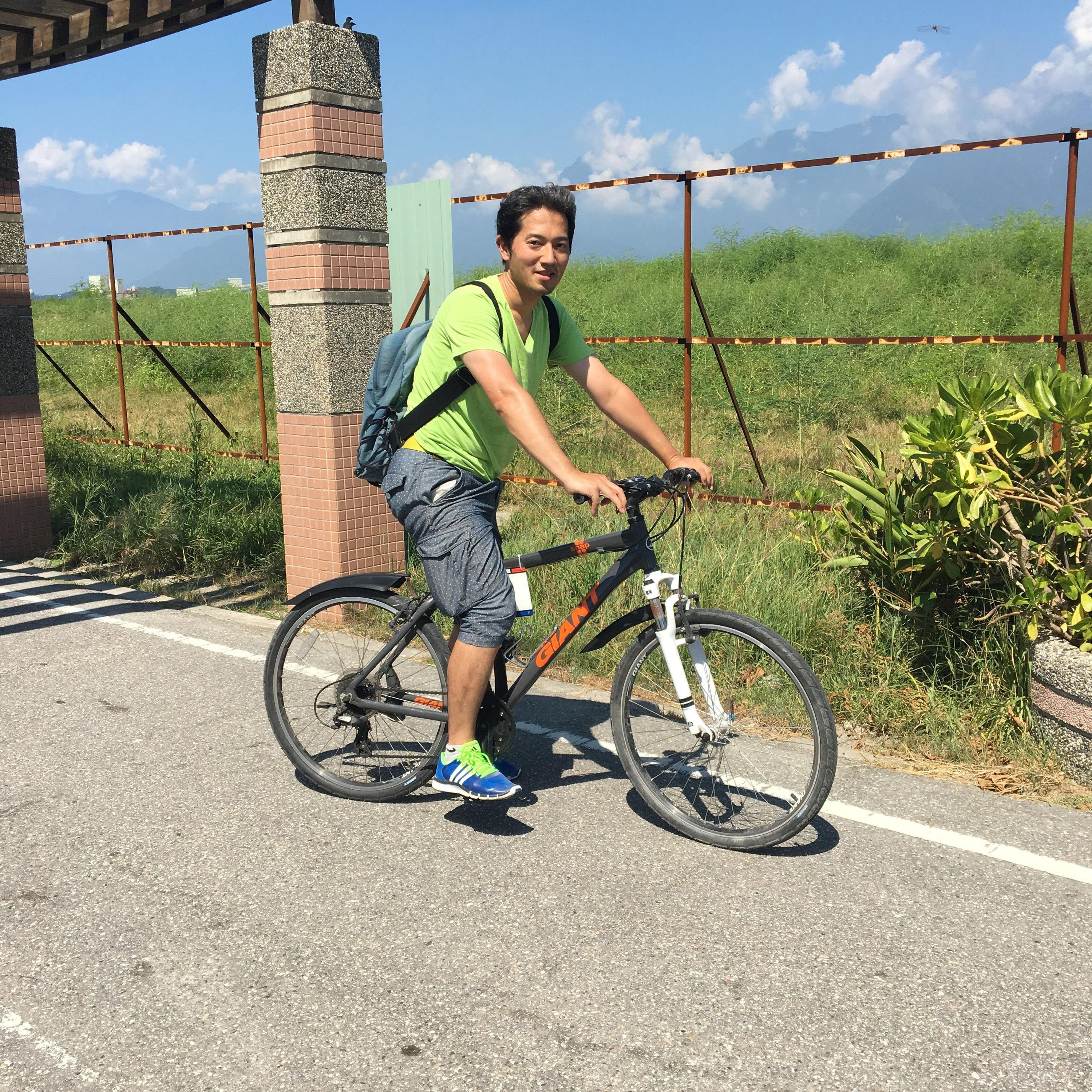 台湾での岡村さん。台湾・台東市の台東森林公園にて。