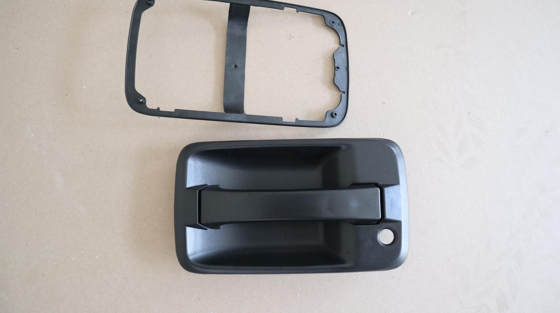 OUTSIDE DOOR HANDLE RH