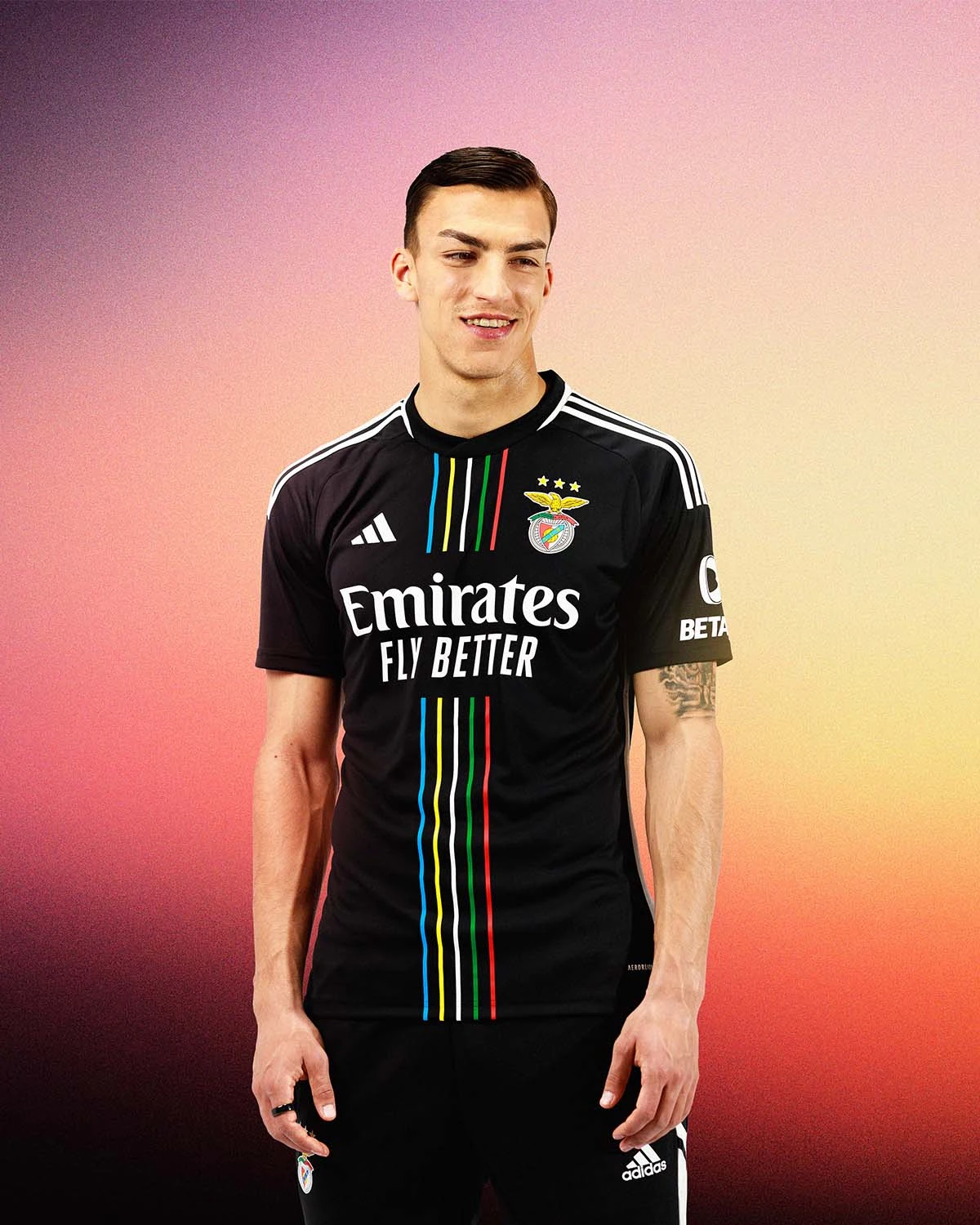 2023-24 Benfica Away Shirt