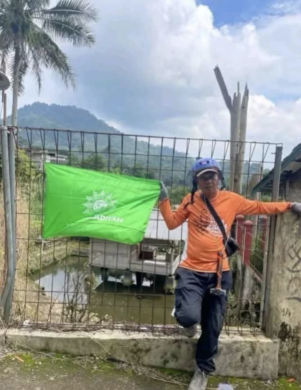 Mang Ajat Menyeka Air Mata Korban, Kini Kita Menangisi Kepergiannya