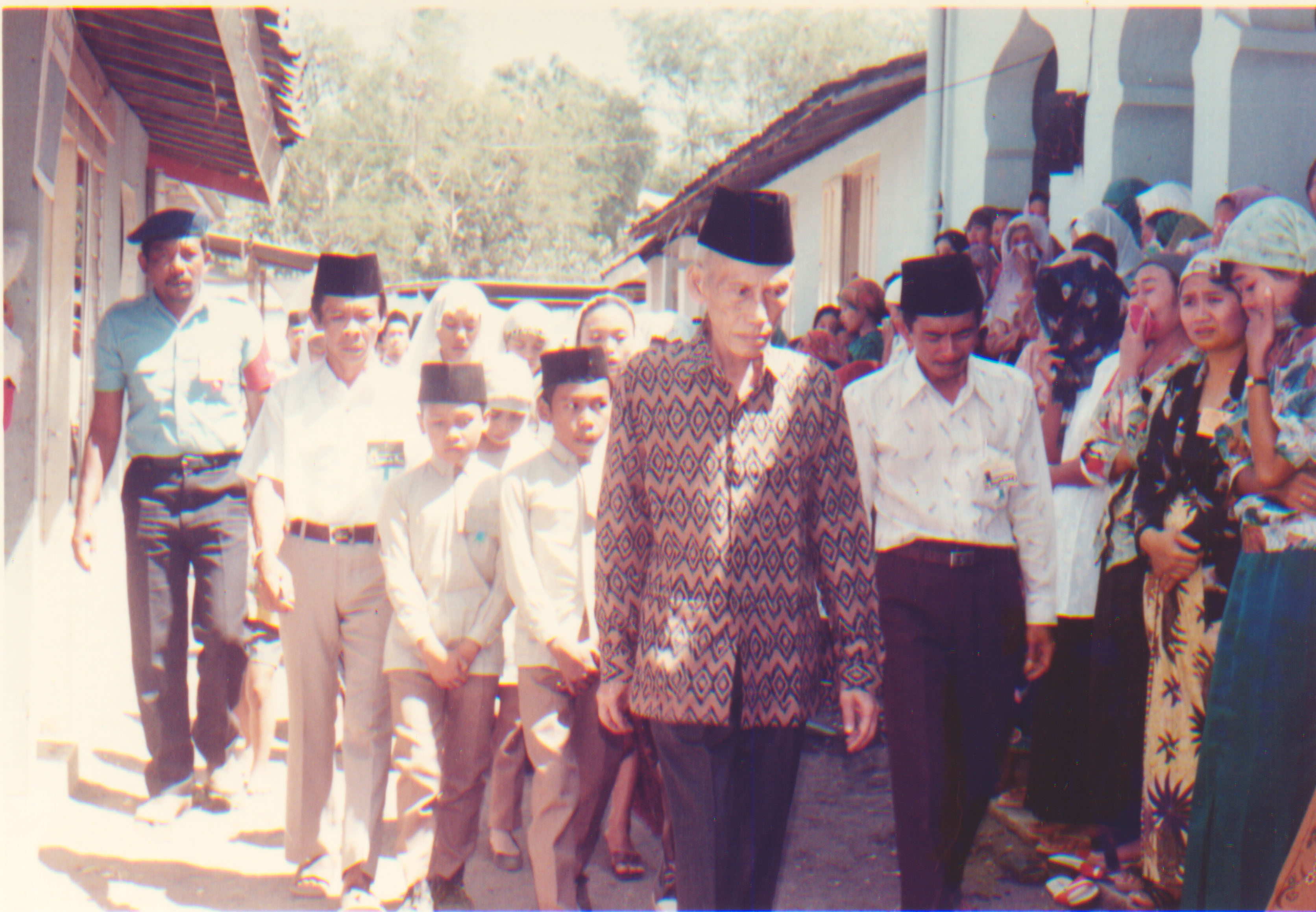 Biografi Muallif Sholawat Wahidiyah RA.