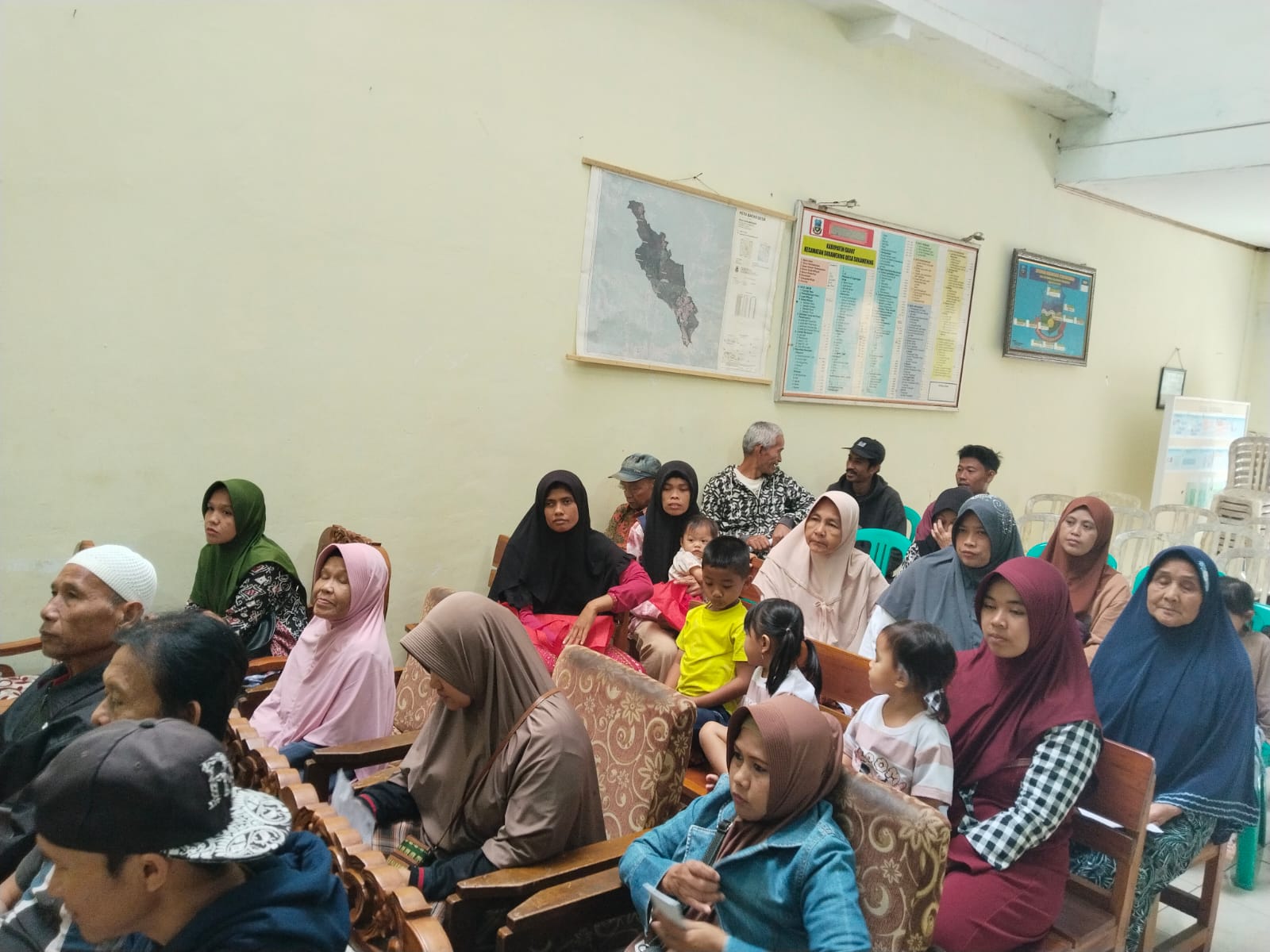 BLT Triwulan ke-2 (c).jpg BLT Triwulan ke-2 (c).jpg